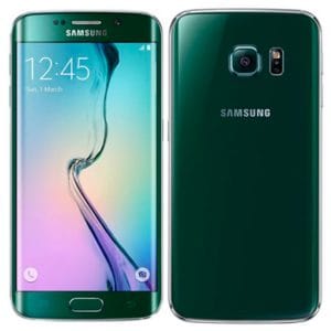Samsung chollos moviles Galaxy S6 Edge verde esmeralda de perfil mostrando la curvatura de la pantalla y el boton de inicio